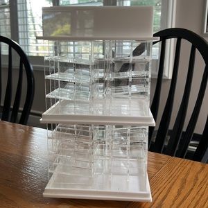 spinning lipstick holder